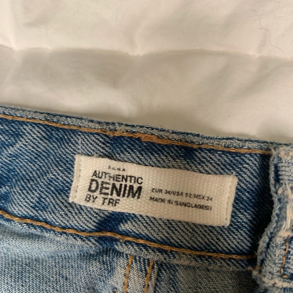 Zara Ripped Shorts - Picture 5 of 6